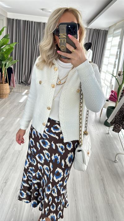 KENDİNDEN SAÇ ÖRGÜLÜ DÜĞMELİ KEMİK HIRKA