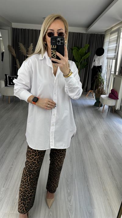 KLASİK UZUN KOLLU BEYAZ GÖMLEK