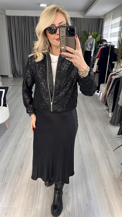 KOL VE BELİ LASTİKLİ PAYETLİ SİYAH CEKET