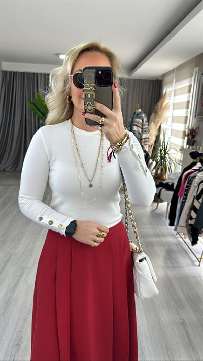 KOLU GOLD DÜĞME DETAYLI EKRU BLUZ