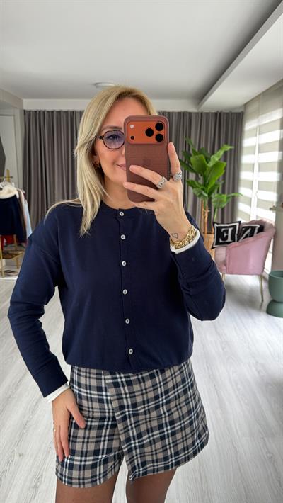 Kolu Ucu Ekru Bisiklet Yaka Lacivert Triko