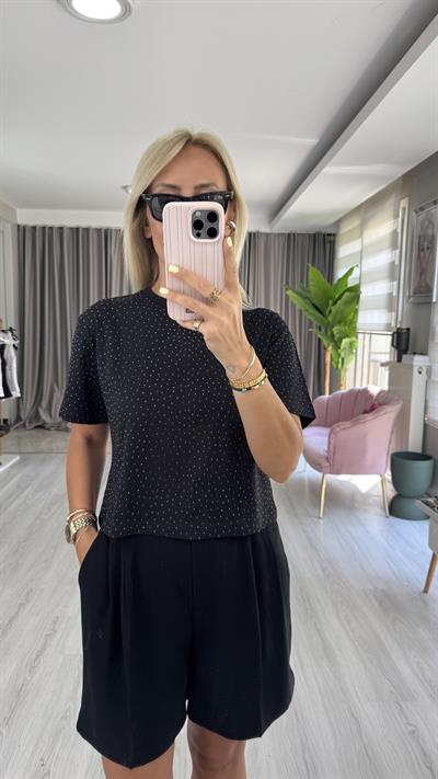 Komple Taşlı Siyah T-Shirt