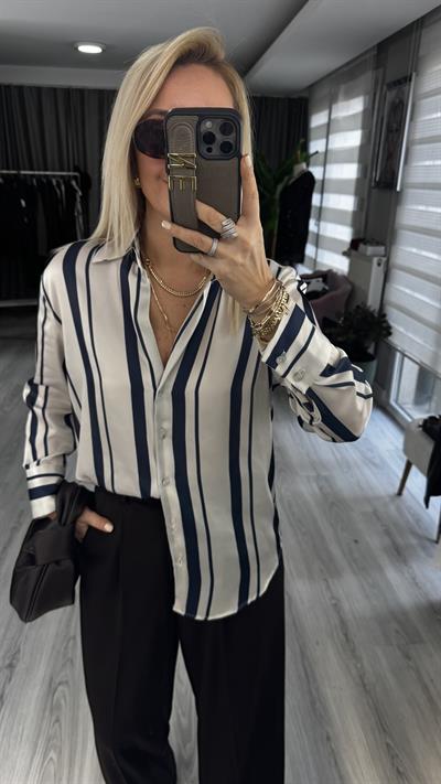Lacivert Çizgili Ekru Saten Gömlek
