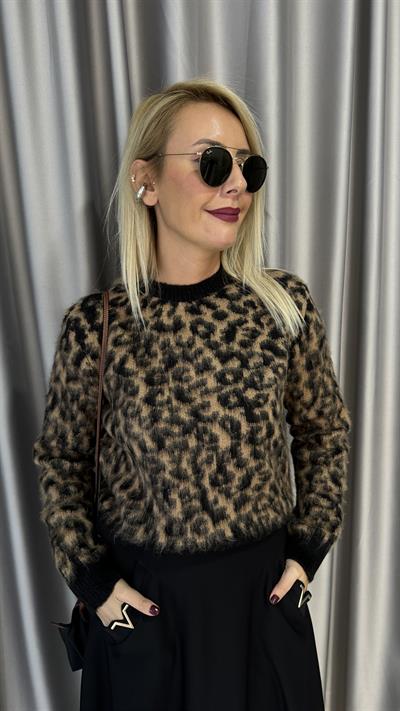 Leopar Desen Yumuşacık Siyah Triko Kazak