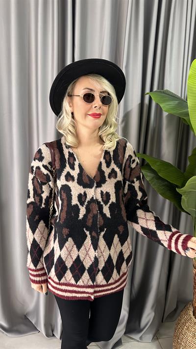 LEOPAR VE BAKLAVA DESENLİ YUMUŞACIK TRİKO HIRKA