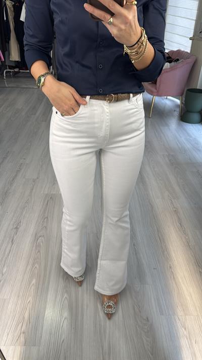 Likralı İspanyol Paça Beyaz Jean