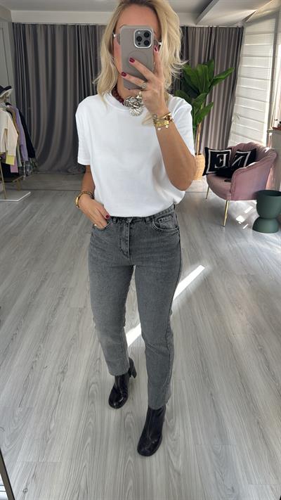 Likralı Kesik Paça Gri Boyfit Jean