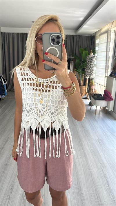 MAKROME DETAYLI PÜSKÜLLÜ BEYAZ BLUZ