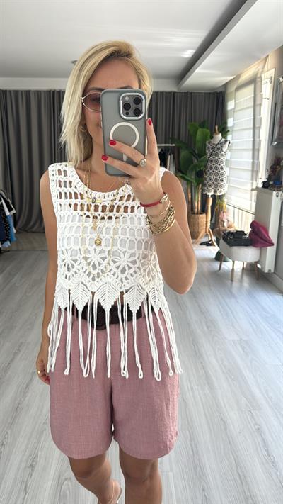 MAKROME DETAYLI PÜSKÜLLÜ BEYAZ BLUZ