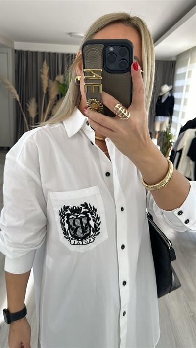 NAKIŞ DETAYLI OVERSİZE BEYAZ GÖMLEK