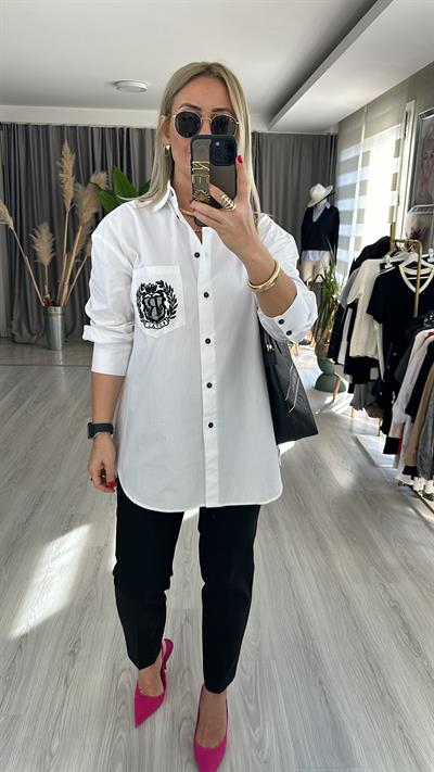 NAKIŞ DETAYLI OVERSİZE BEYAZ GÖMLEK