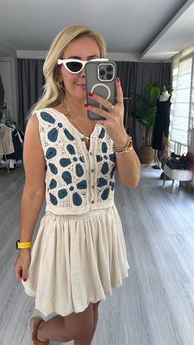 NAKIŞ İŞLEMELİ MAVİ EKRU YELEK