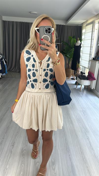 Nakış İşlemeli Mavi Naturel Yelek