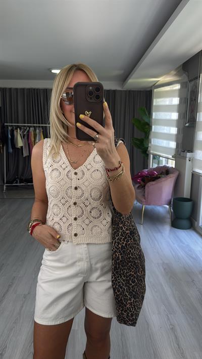 Nakış İşlemeli Naturel Yelek