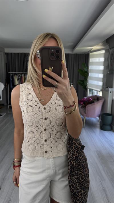 Nakış İşlemeli Naturel Yelek