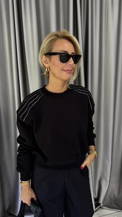 Omzu Taş Detay Siyah Sweatshirt