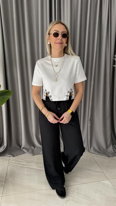 OMZU VATKALI, ETEĞİ TAŞLI BEYAZ BLUZ