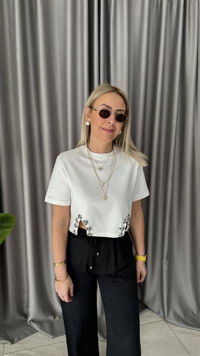 OMZU VATKALI, ETEĞİ TAŞLI BEYAZ BLUZ