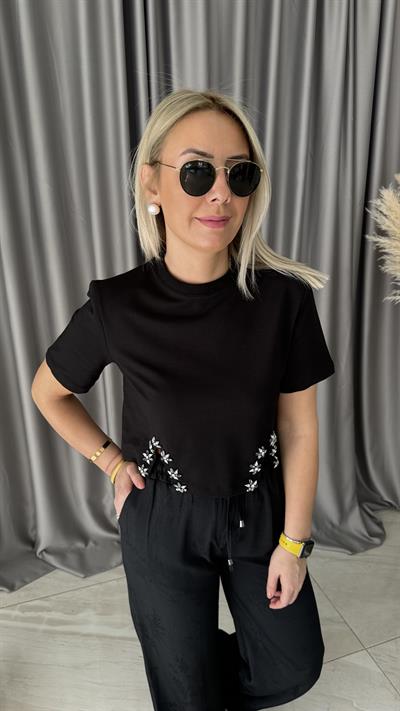 OMZU VATKALI, ETEĞİ TAŞLI SİYAH BLUZ