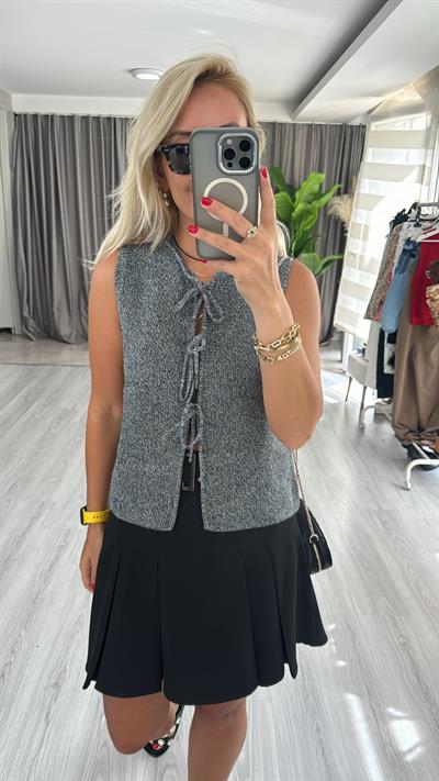 Önden Bağlamalı Gri/Siyah Yelek