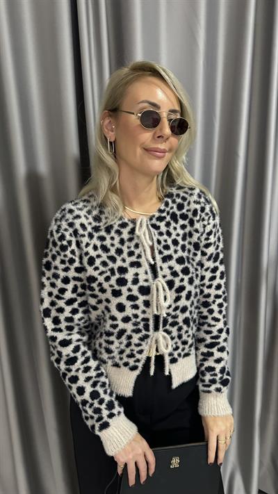 Önden Bağlamalı Leopar Desen Triko