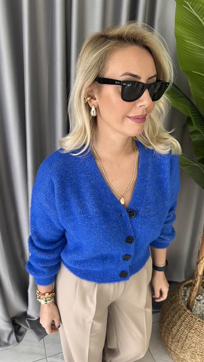 ÖNDEN DÜĞMELİ SİMLİ MAVİ TRİKO HIRKA