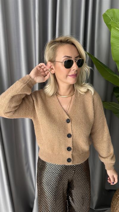 ÖNDEN DÜĞMELİ SİMLİ TABA TRİKO HIRKA