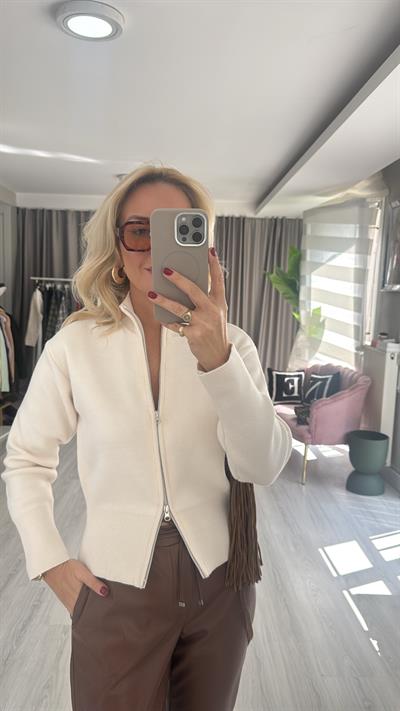 Önden Fermuarlı Krem Hırka