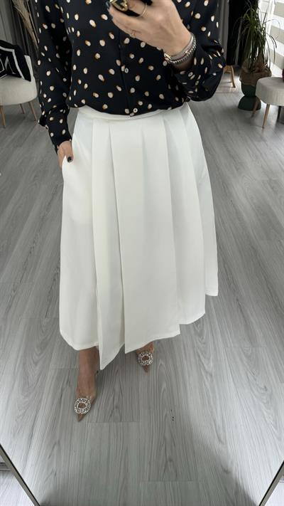 ÖNDEN PİLELİ MİDİ BOY KLOŞ BEYAZ ETEK