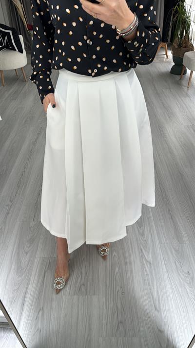 ÖNDEN PİLELİ MİDİ BOY KLOŞ BEYAZ ETEK