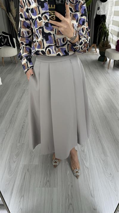 ÖNDEN PİLELİ MİDİ BOY KLOŞ GRİ ETEK