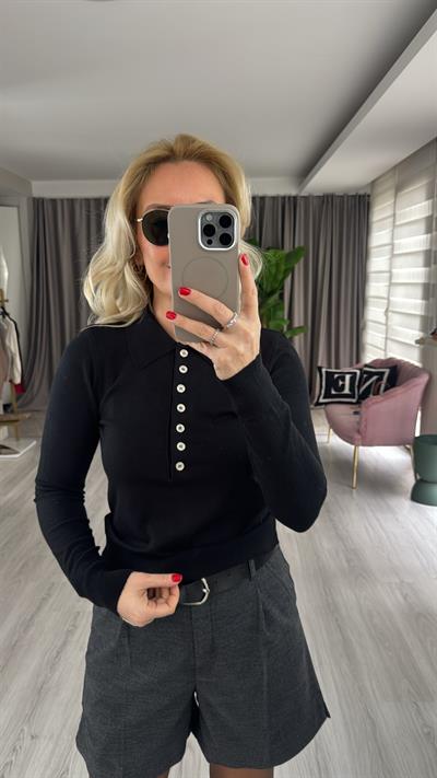 Önden Yarım Düğmeli İpek Dokuda Polo Yaka Siyah Triko