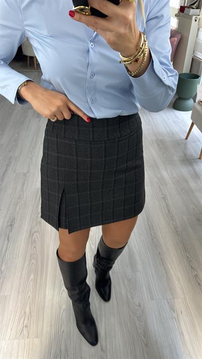 Önden Yırtmaçlı Gri Ekose Etek