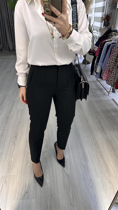 ÖNÜ FLATOLU SİYAH PANTOLON