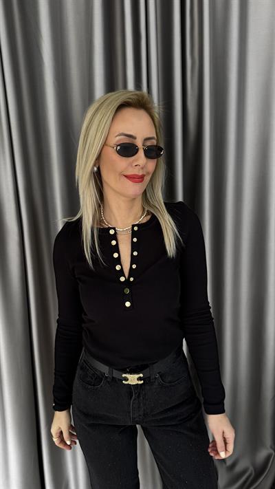 Önü Gold Düğmeli Kaşkorse Siyah Bluz
