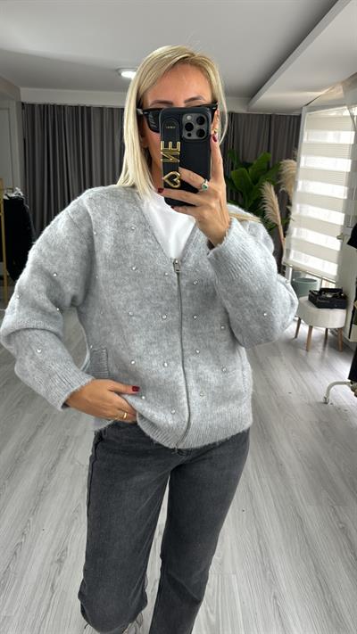 Önü Ve Kolları Taş İşlemeli, Cepli Gri Triko Ceket