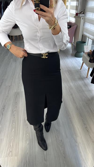 Önü Yırtmaçlı Siyah Kalem Etek