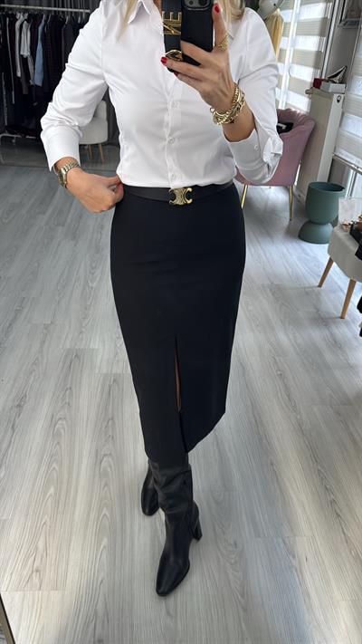 Önü Yırtmaçlı Siyah Kalem Etek