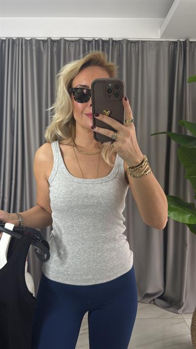 Orijinal Marka Askılı Gri Bluz