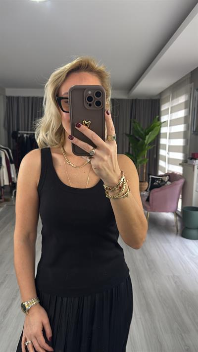 Orijinal Marka Askılı Siyah Bluz