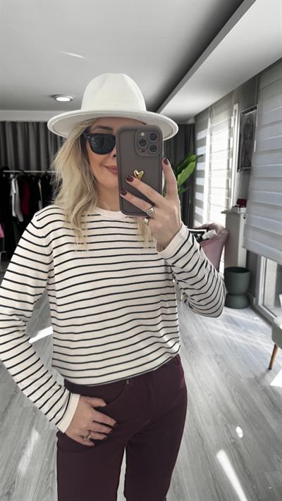 Orijinal Marka Çizgili Ekru Triko