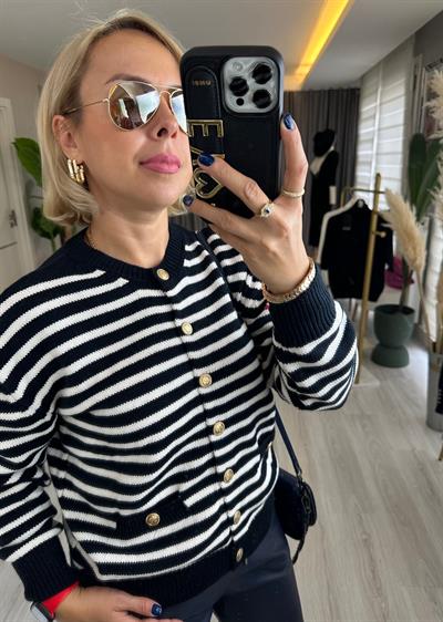 Orijinal Marka Gold Düğmeli Lacivert Çizgili Triko Hırka