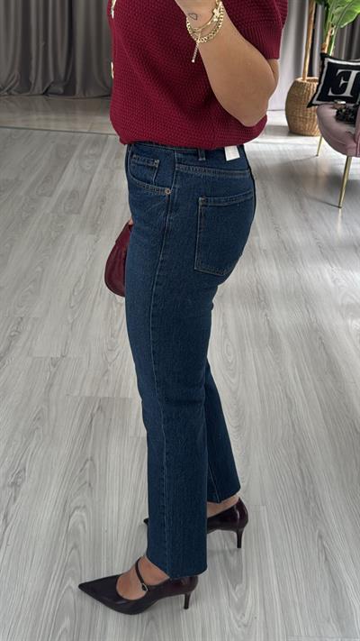 Orijinal Marka Taşlamalı Lacivert Boyfit Jean