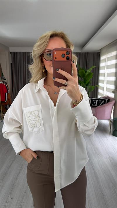 Marka Logo Cep Detaylı %100 Cotton Ekru Gömlek