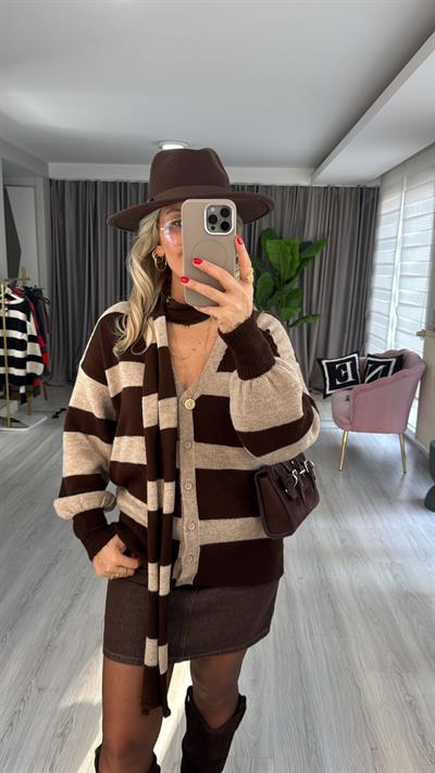 Orijinal Model Atkılı Bej Acı Kahve Triko