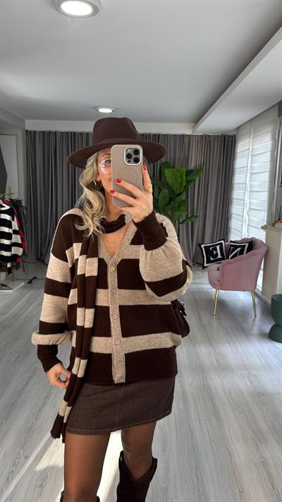 Orijinal Model Atkılı Bej Acı Kahve Triko