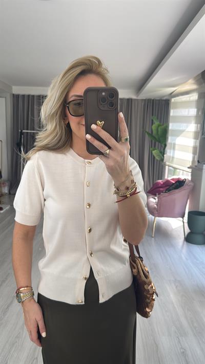 Orijinal Model Gold Düğmeli Kısa Kollu Taş Rengi Triko