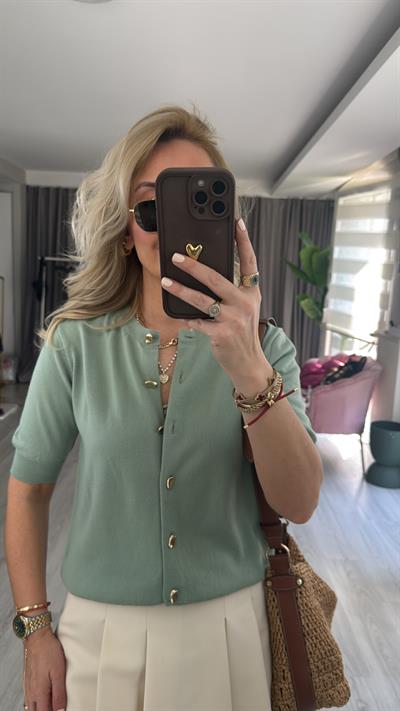 Orijinal Model Gold Düğmeli Kısa Kollu Su Yeşili Triko
