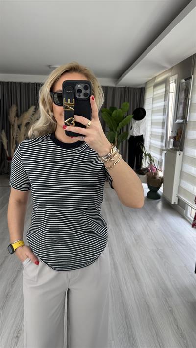 ORJİNAL MARKA BEYAZ ÇİZGİLİ LACİVERT TİŞÖRT