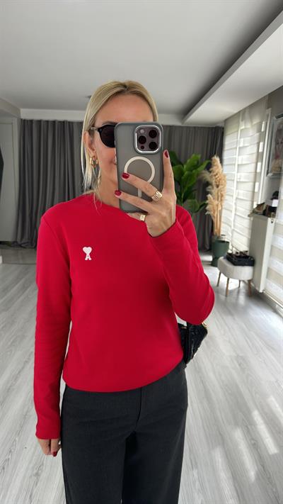 Orjinal Marka, Beyaz Kalp Nakışlı, Kırmızı Tişört